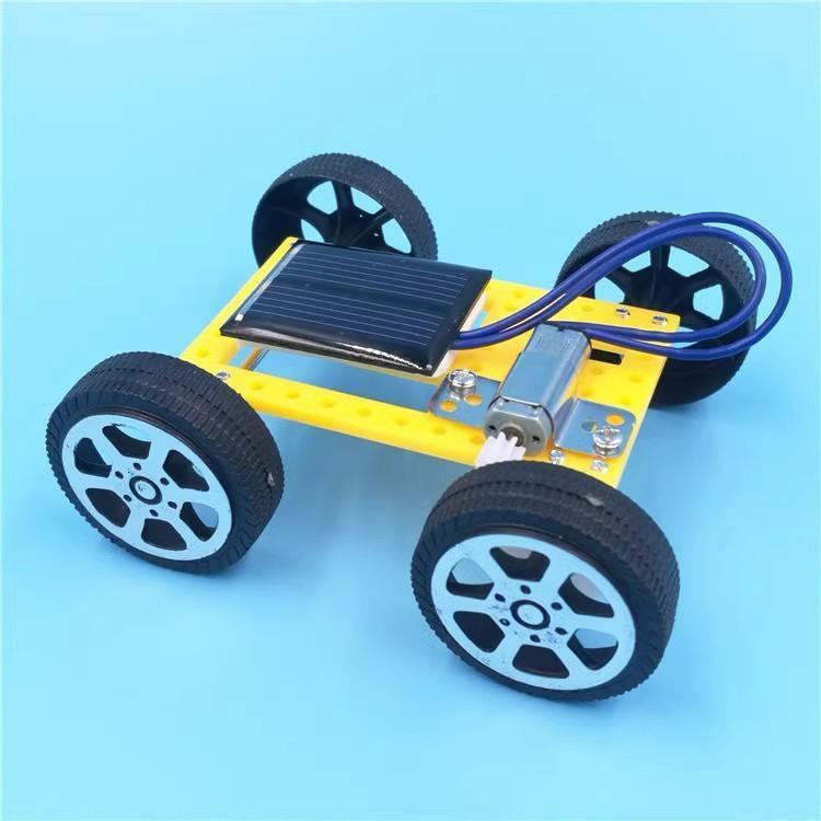 太陽(yáng)能小車DIY 在動(dòng)手拼裝中探索STEAM科學(xué)奧秘